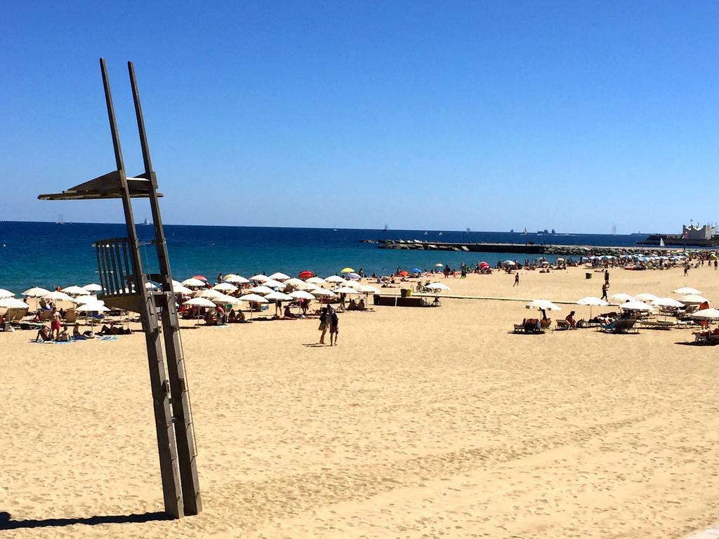 Hostal Poblenou Barcelona Luaran gambar